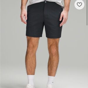 lululemon Navy Men's ABC Classic fit Warpstreme shorts 32L 7inch inseem.